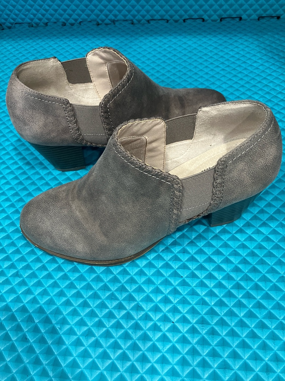 LifeStride Women Joelle Velocity Memory Foam Ankle Bootie’s | 7